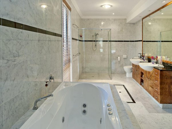 bathroom tile ideas 