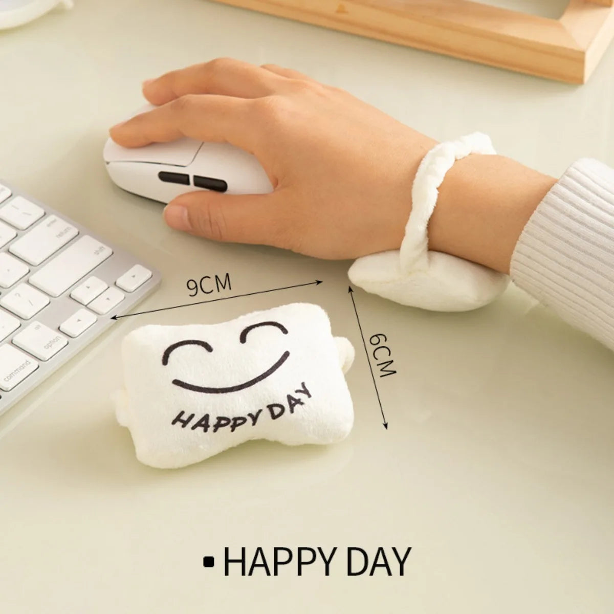 1 Pc Franky Fleece Mouse Pad, Wrist Guard, and Cute Wrist Pillow Are Perfect as Gifts for Office Workers
