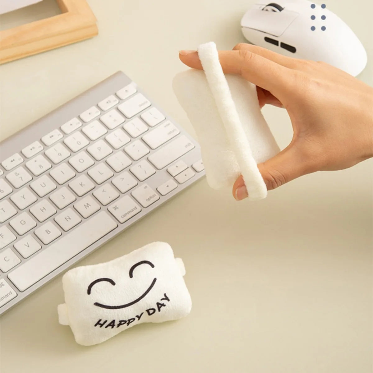 1 Pc Franky Fleece Mouse Pad, Wrist Guard, and Cute Wrist Pillow Are Perfect as Gifts for Office Workers